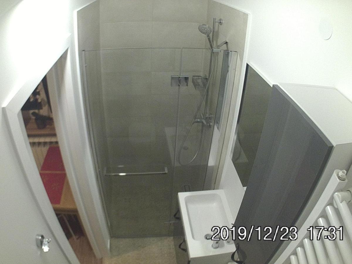 Rent0Nline Brwinow Rooms Εξωτερικό φωτογραφία