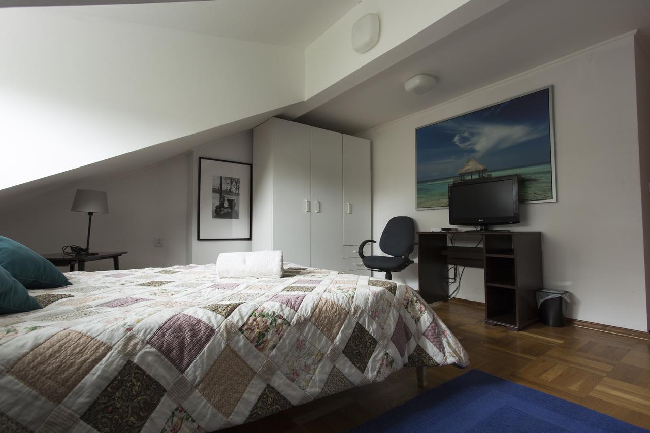 Rent0Nline Brwinow Rooms Εξωτερικό φωτογραφία