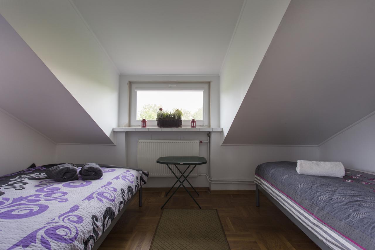 Rent0Nline Brwinow Rooms Εξωτερικό φωτογραφία